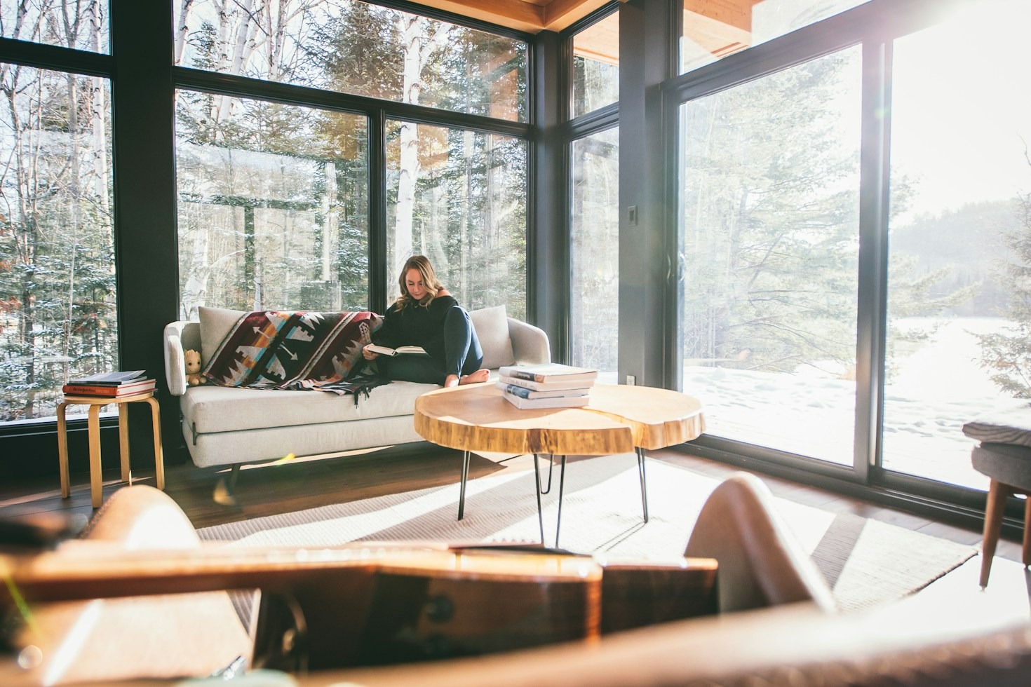 How to Balance Deep Wall Colors with Natural Wood Tones
